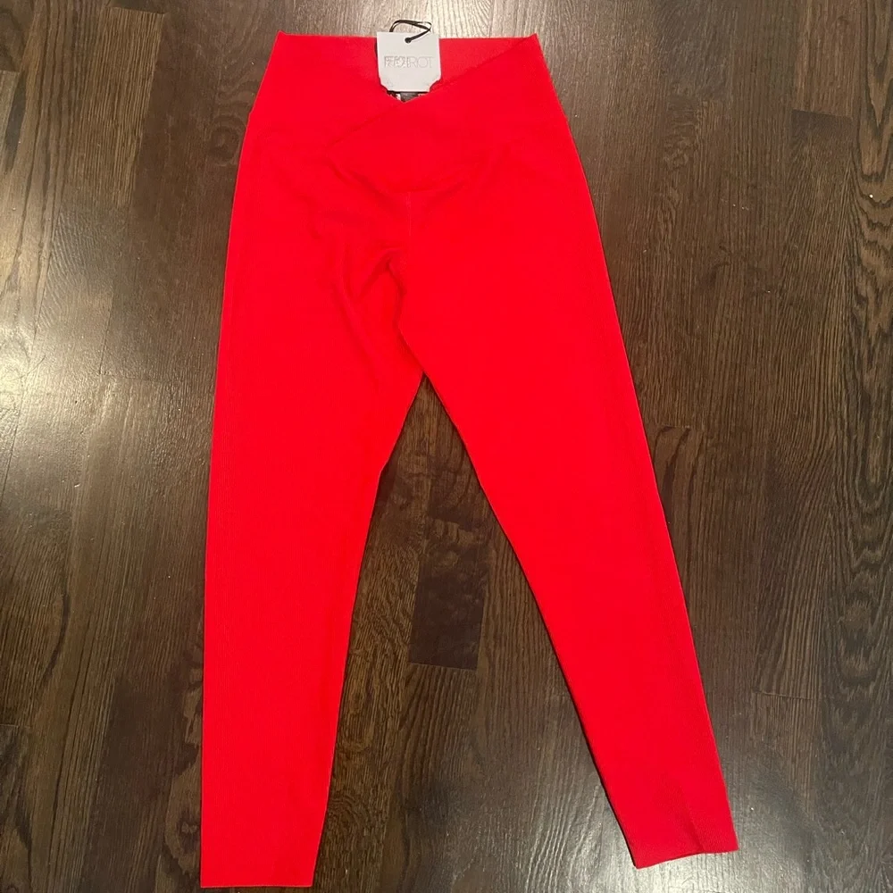 NWT BEACH RIOT Ribbed LEGGINGS - Picture 2 of 4